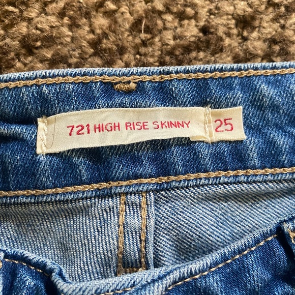 LEVIS 721 High Rise Skinny - Picture 2 of 6